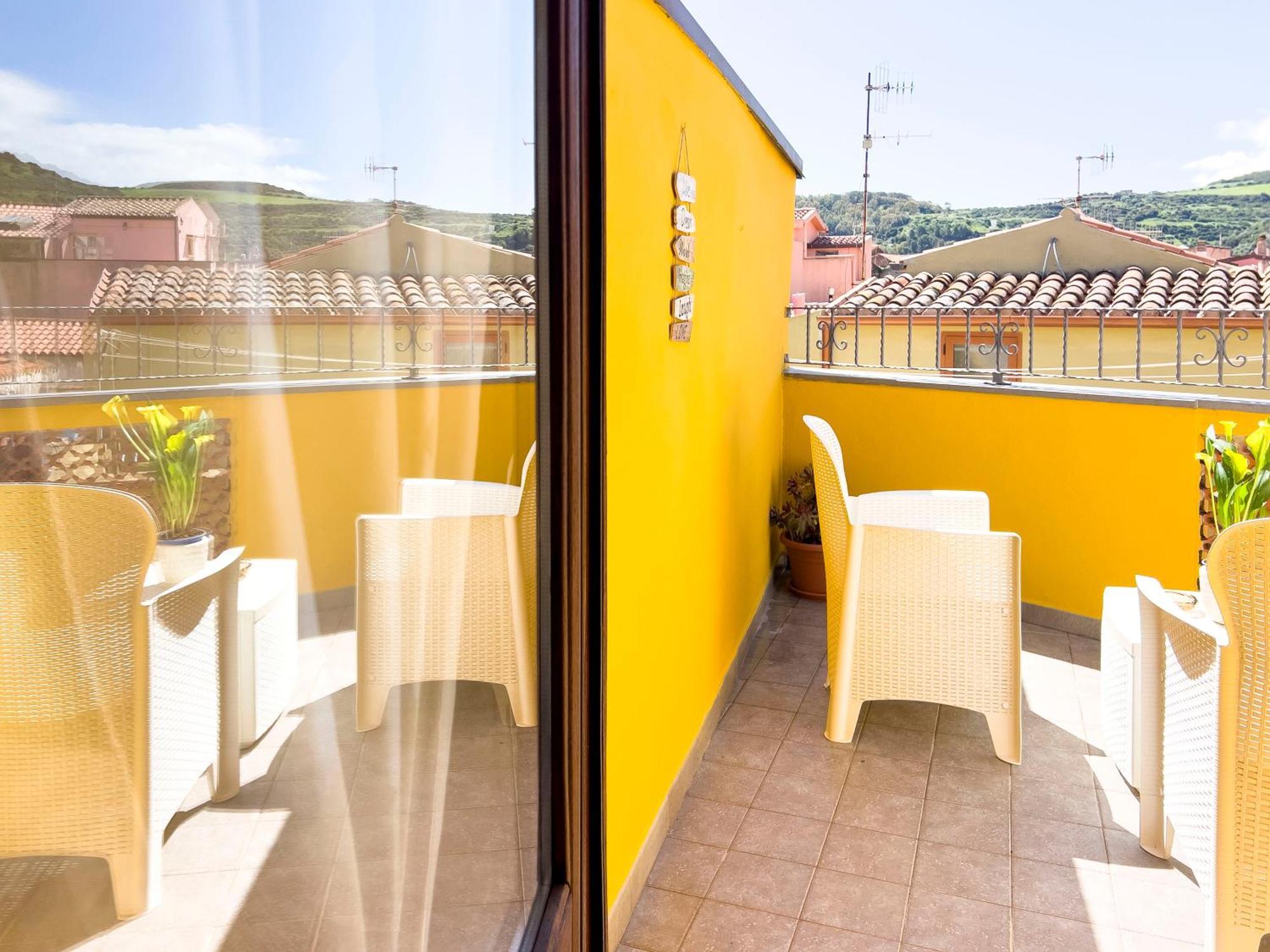 La Torre Del Pozzo Guest House Bosa Exterior photo